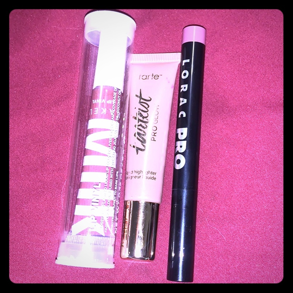 Lipstick Bundle & Highlighter